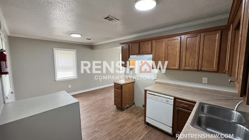 158 Navy Dr – photo 5