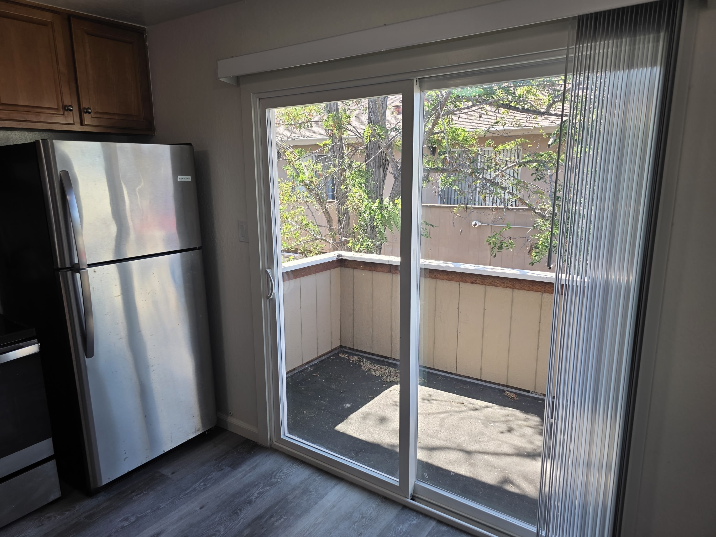 27070 Manon Avenue – photo 5