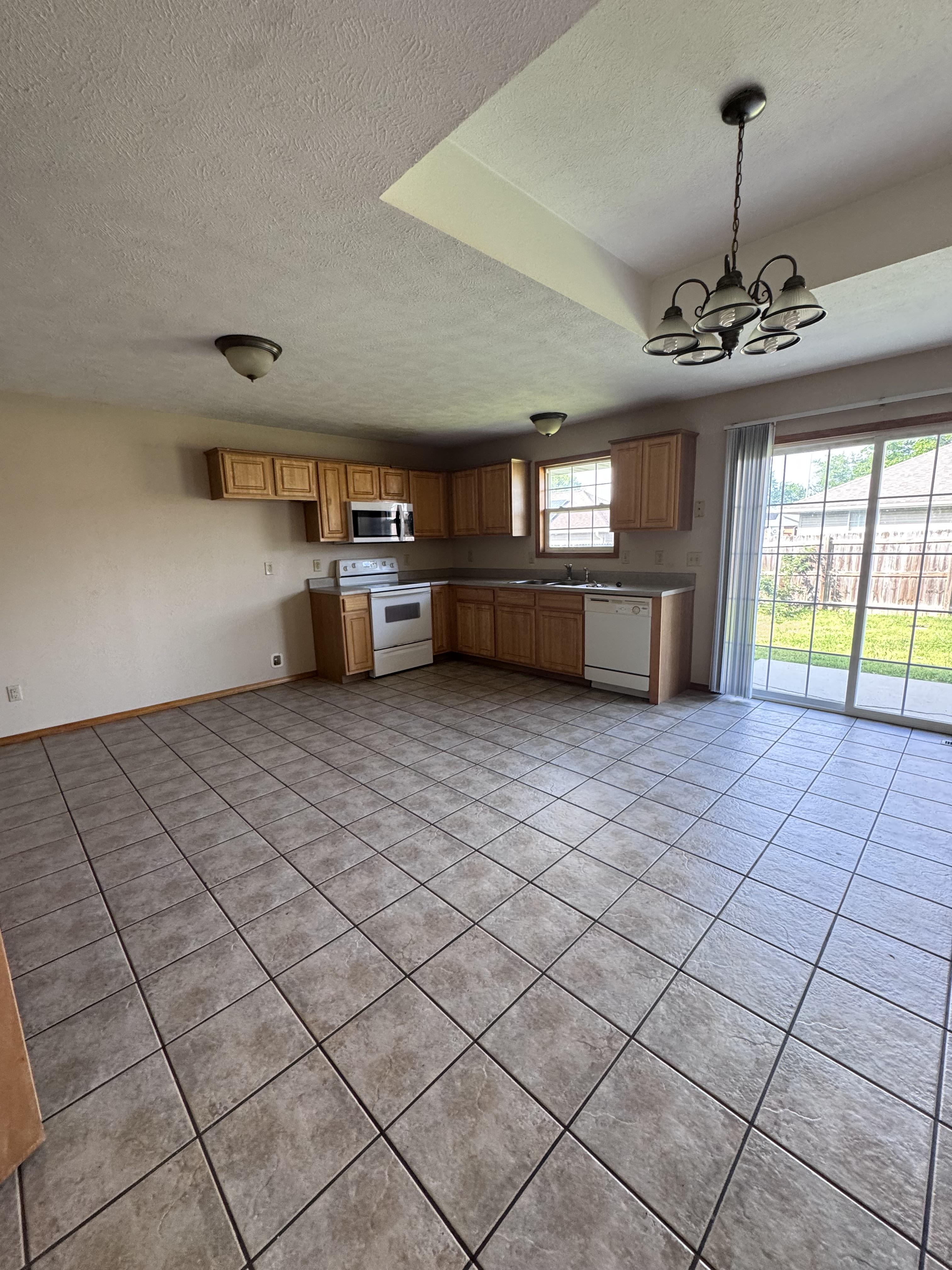 125 W Trail Point Dr – photo 2
