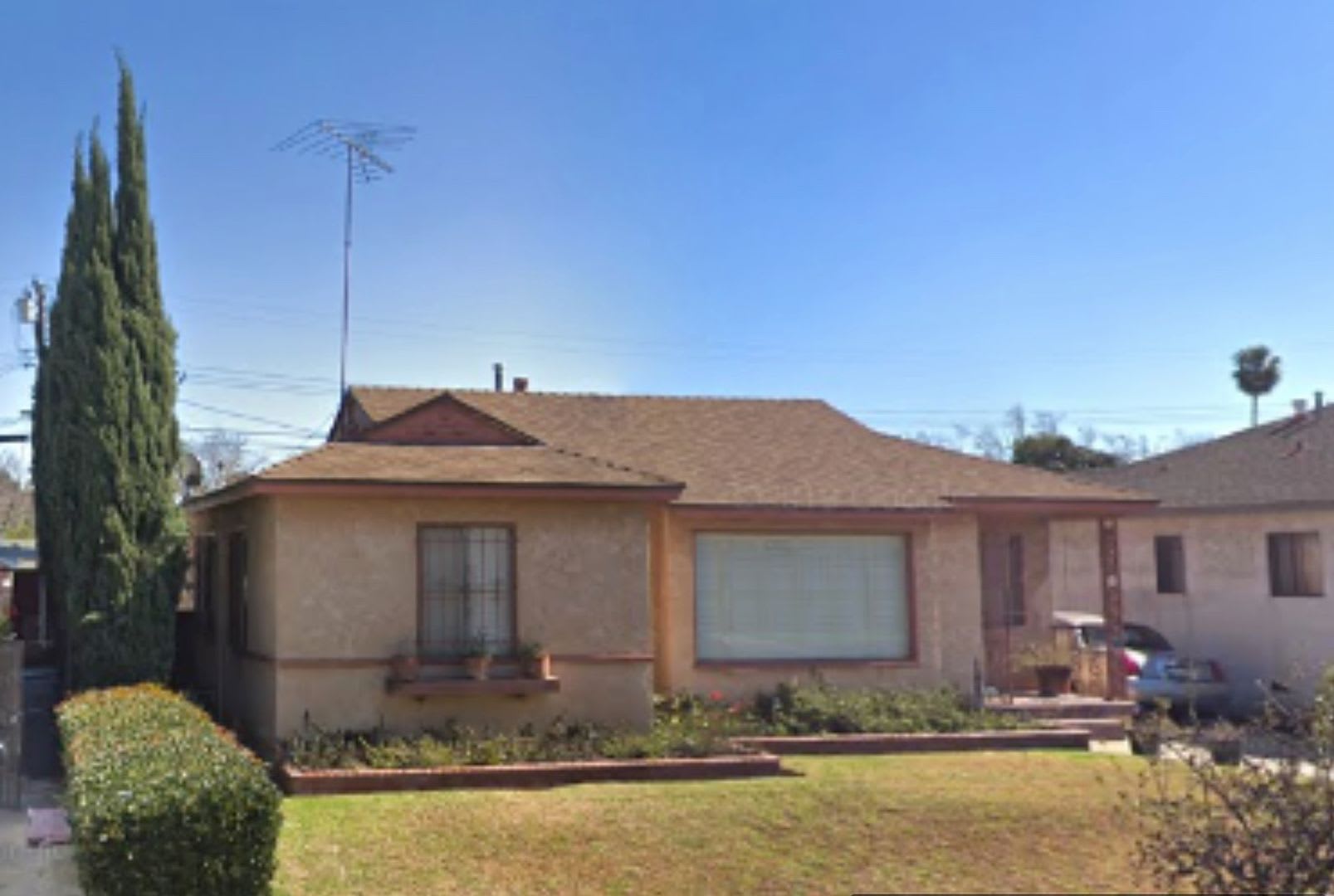 4 Bed 3 Bath Single Family Home – photo 1
