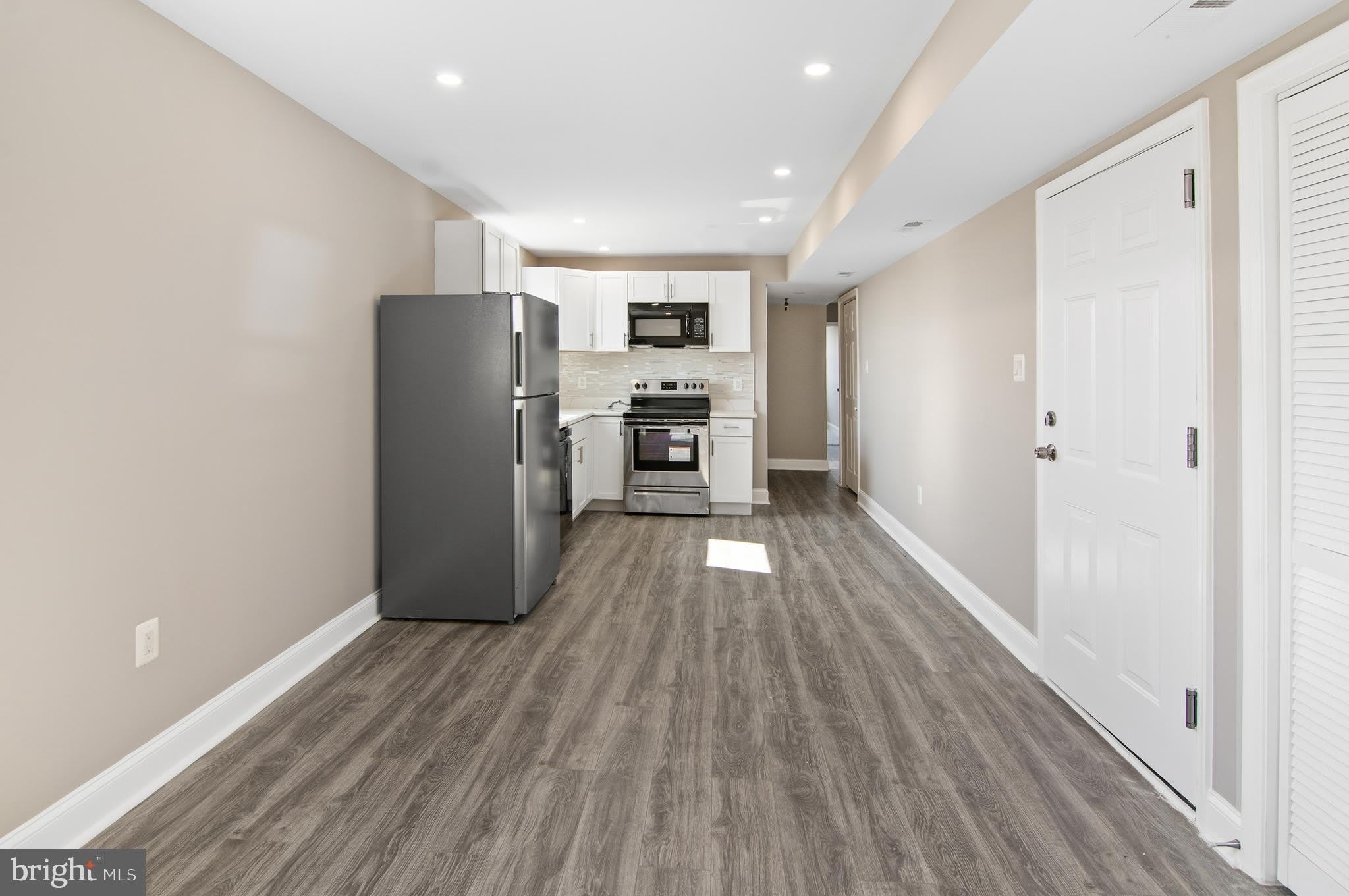3022 E FAYETTE Street – photo 5