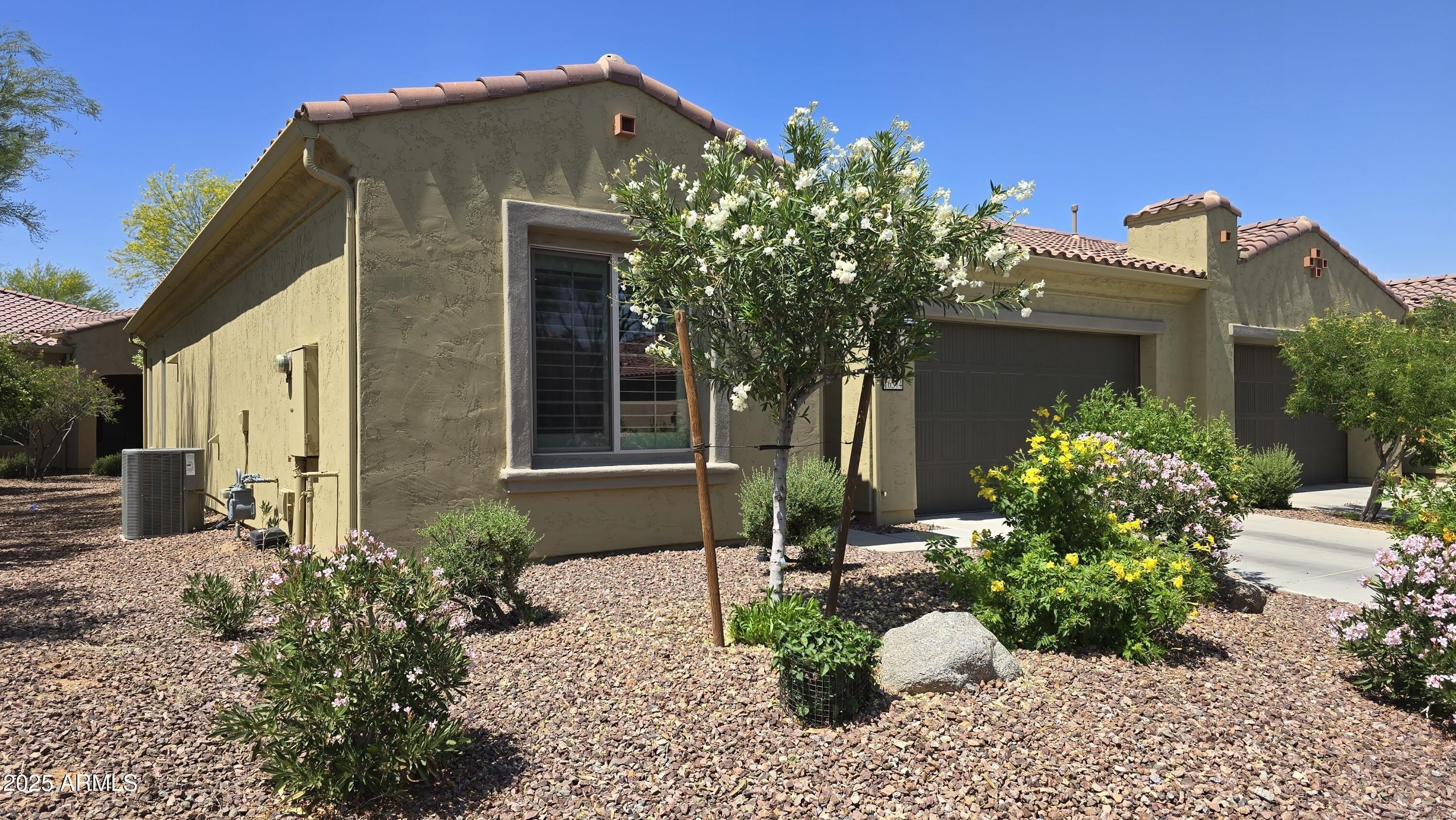 16374 W Amelia Drive – photo 2