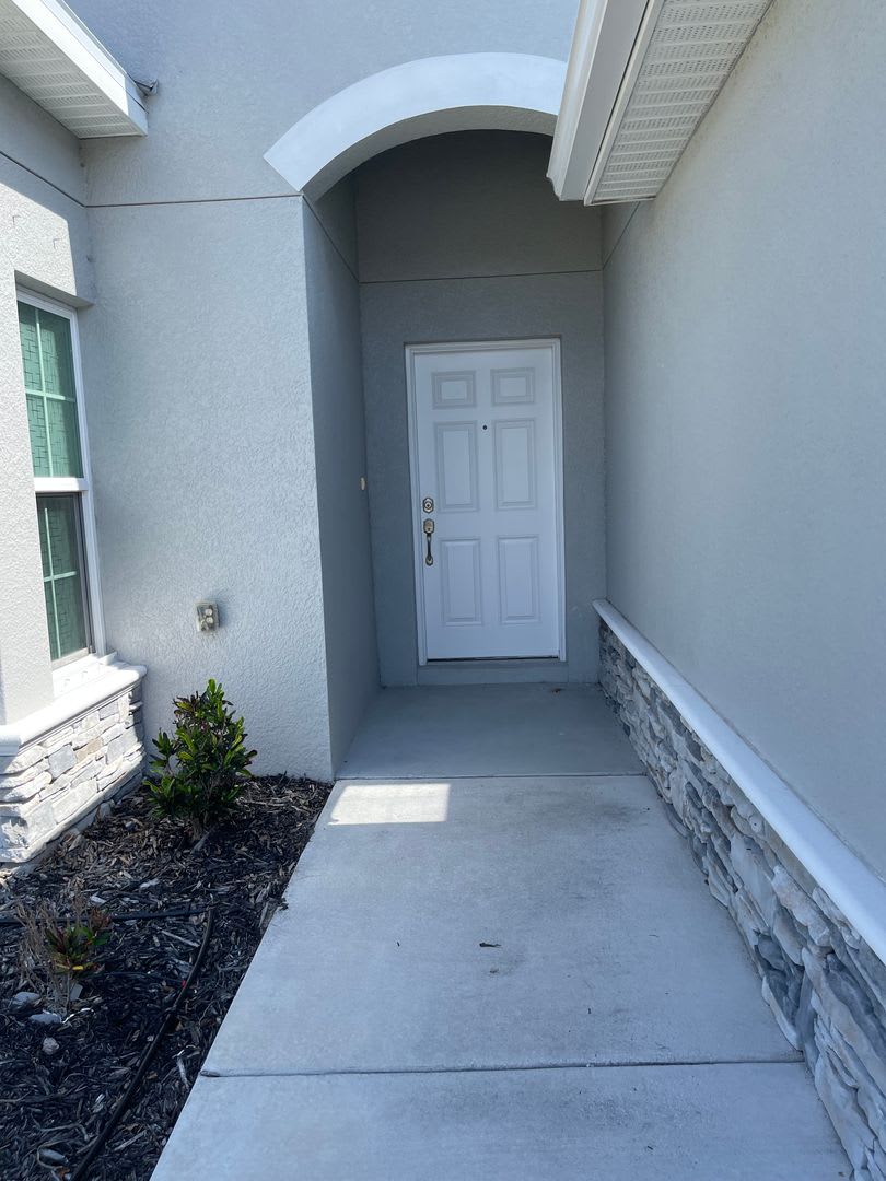 Spacious 3 bedroom, 2 bath, 2 car garage home located in Deed resticted community – photo 3