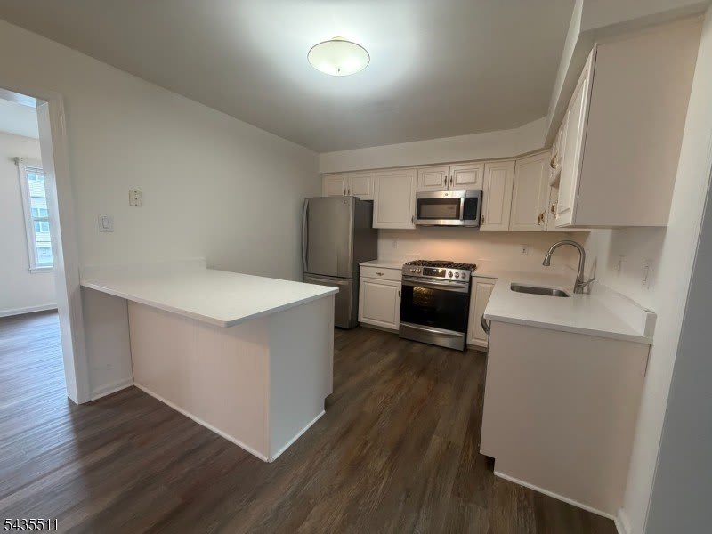 596 Harrison Ave – photo 2