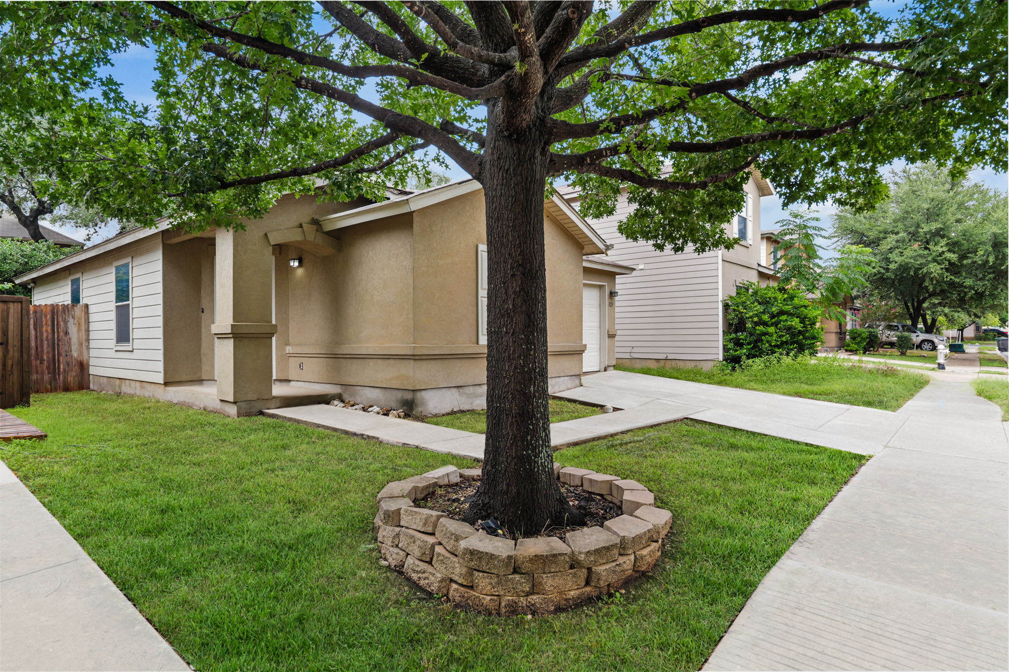 323 Amberdale Oak – photo 3
