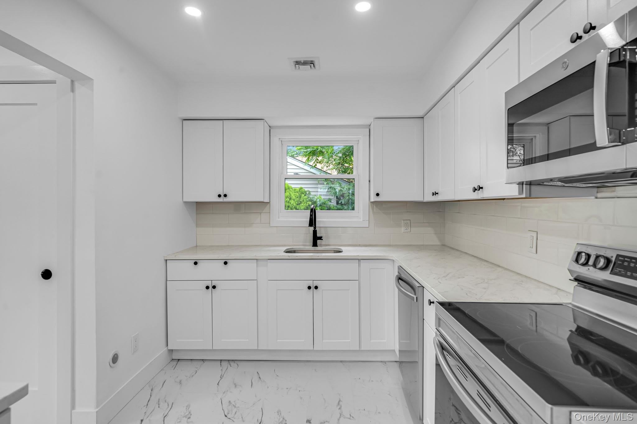 2386 New York Avenue – photo 5