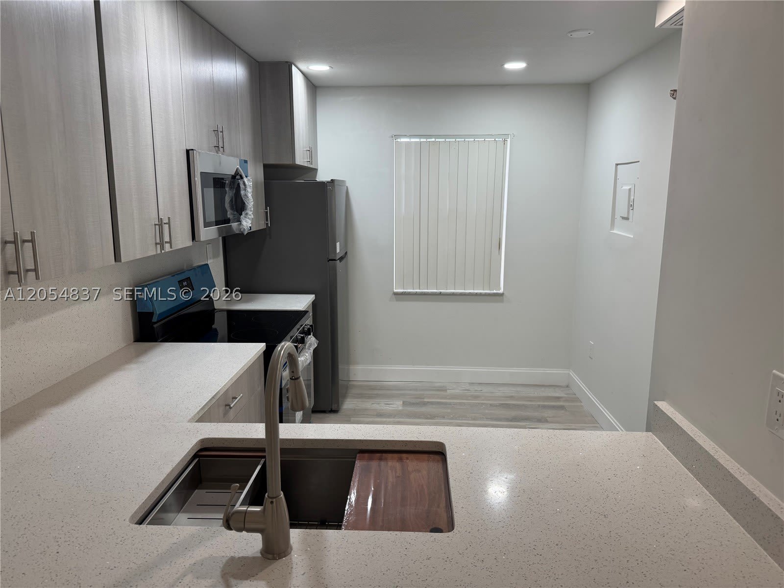 3940 Inverrary Blvd – photo 3