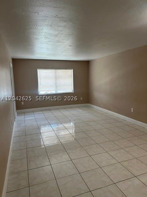251 NE 187th St – photo 3