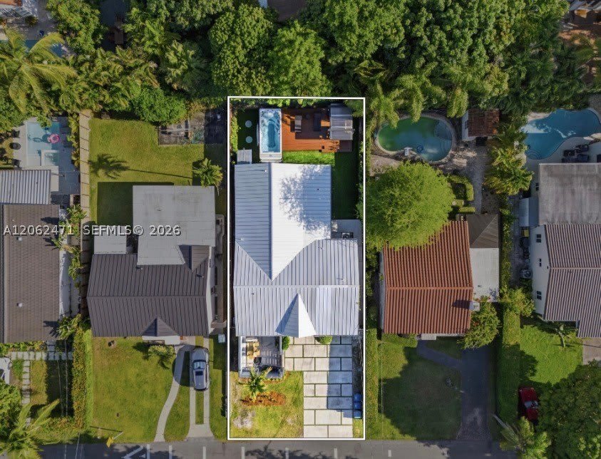 4628 SW 10th St – photo 3