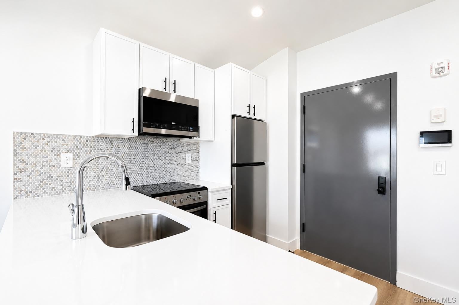 9 Lagrange Avenue – photo 3