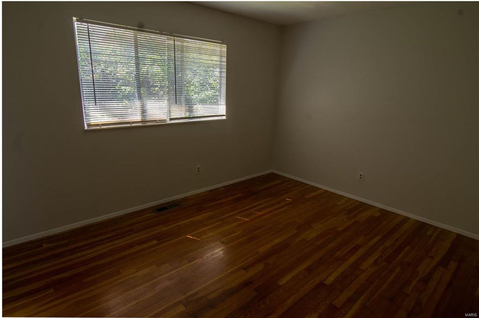 Spacious 3 bedroom 1.5 bath ranch – photo 4