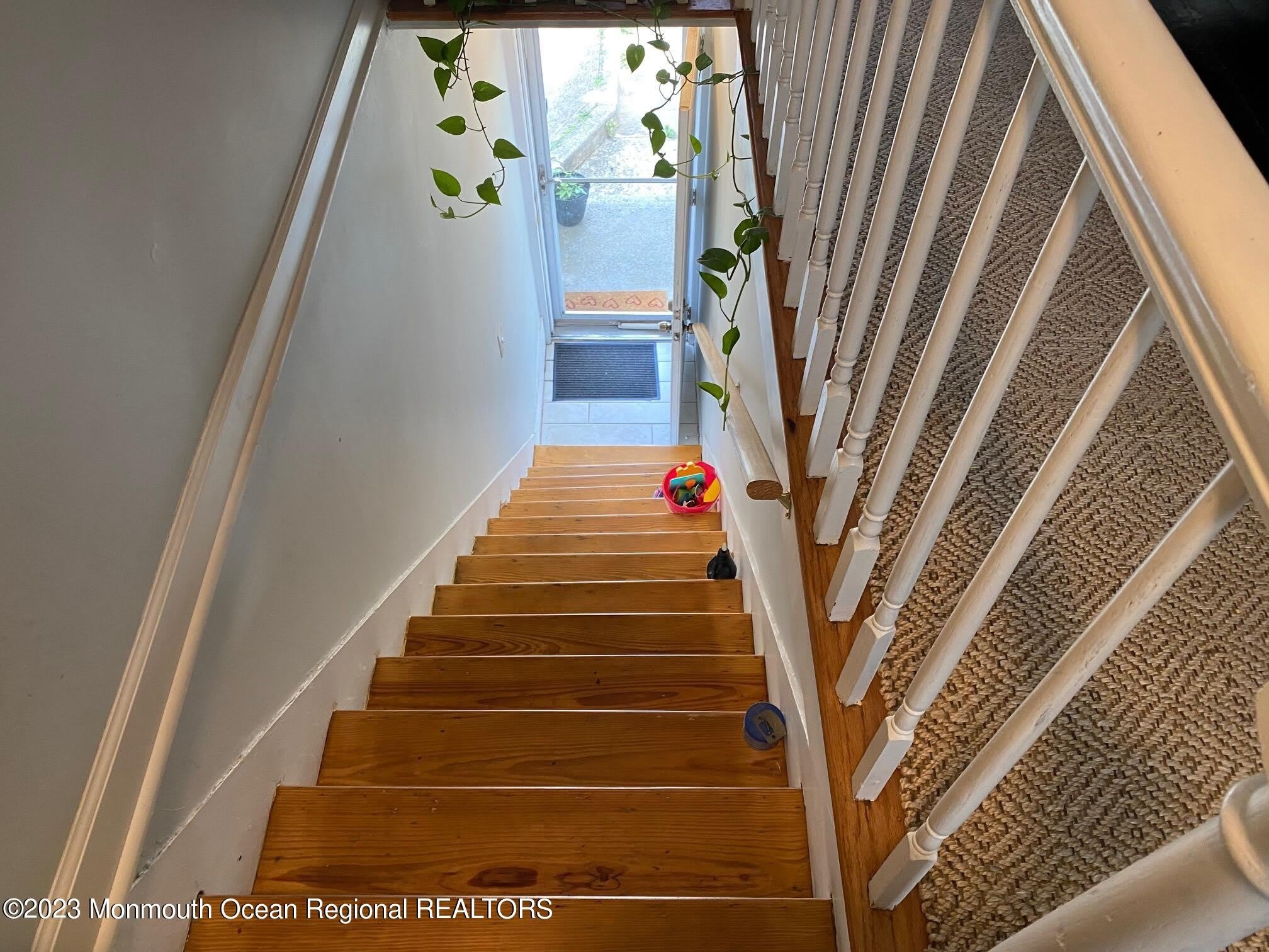 35-37 Hudson Avenue – photo 2