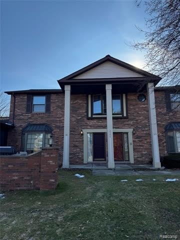 2346 London Bridge Drive – photo 2
