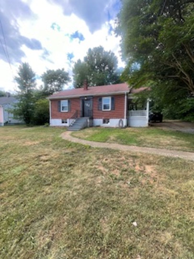 Cheery 3 Bedroom Home in a Convenient Lynchburg Location – photo 3