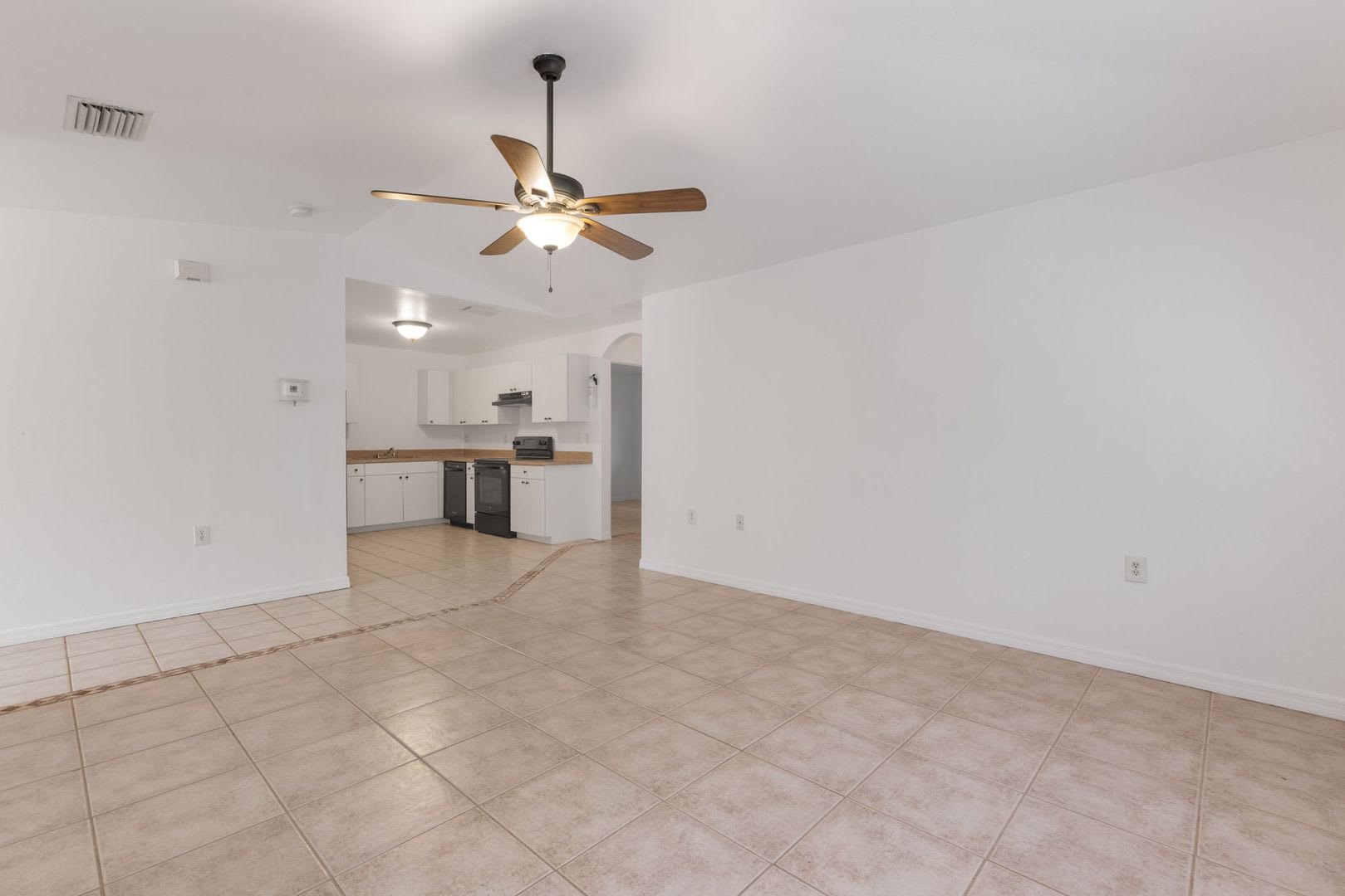 Duplex Lehigh Acres 221 – photo 1