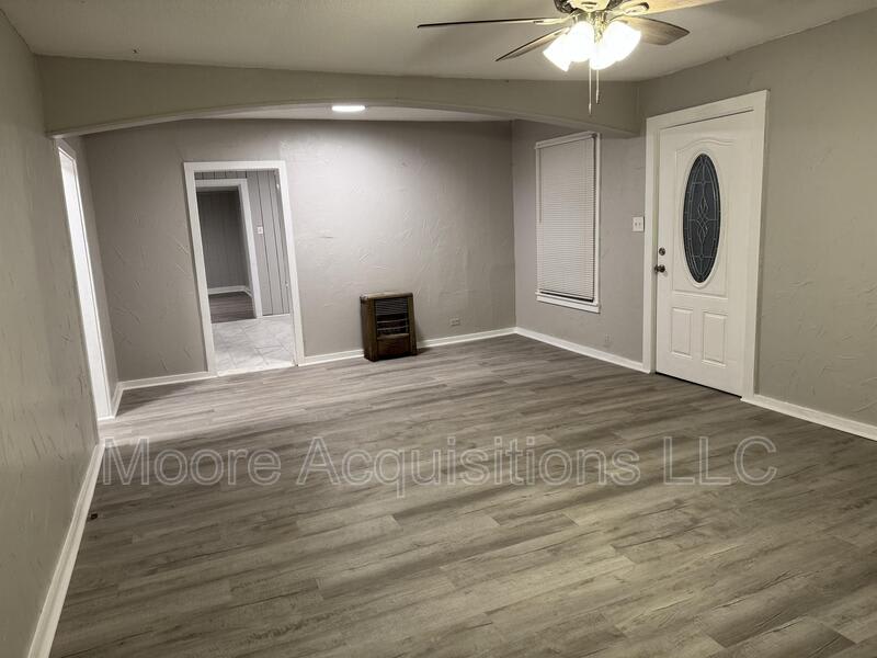 500 W Burrell – photo 4