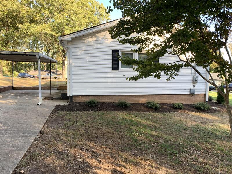 115 Carole Dr – photo 3