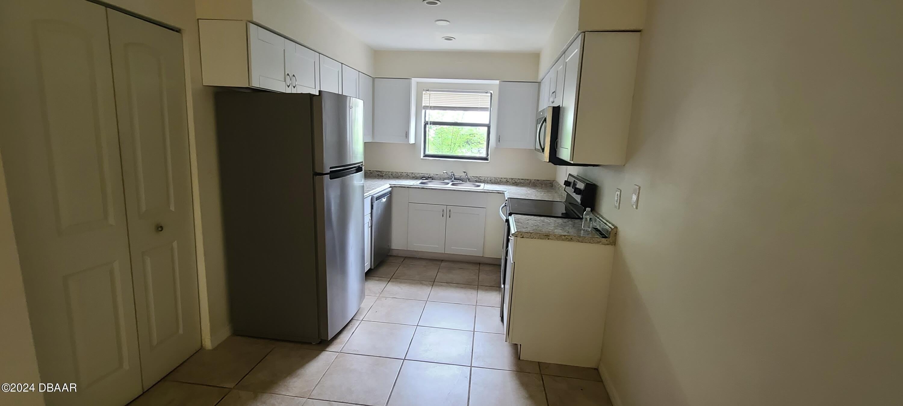 1030 4Th Street – photo 3