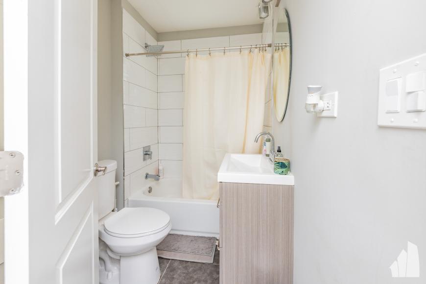 2923 N Avers – photo 4