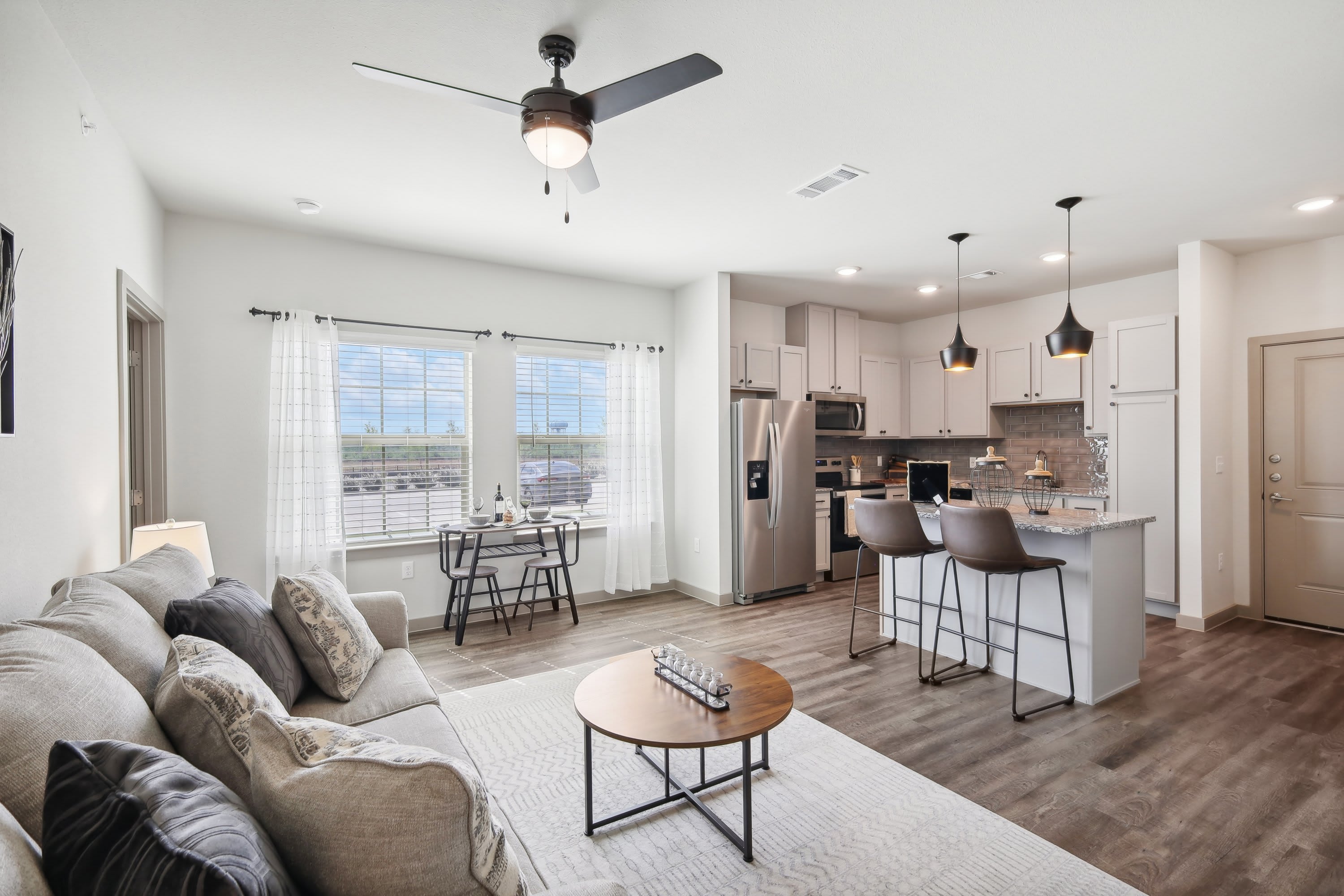 Azora Ranch Apartments – photo 1