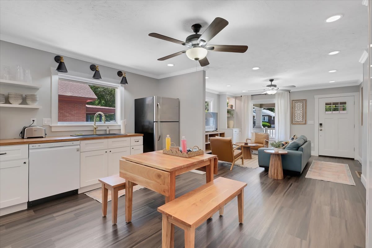 355 East 400 North – photo 4
