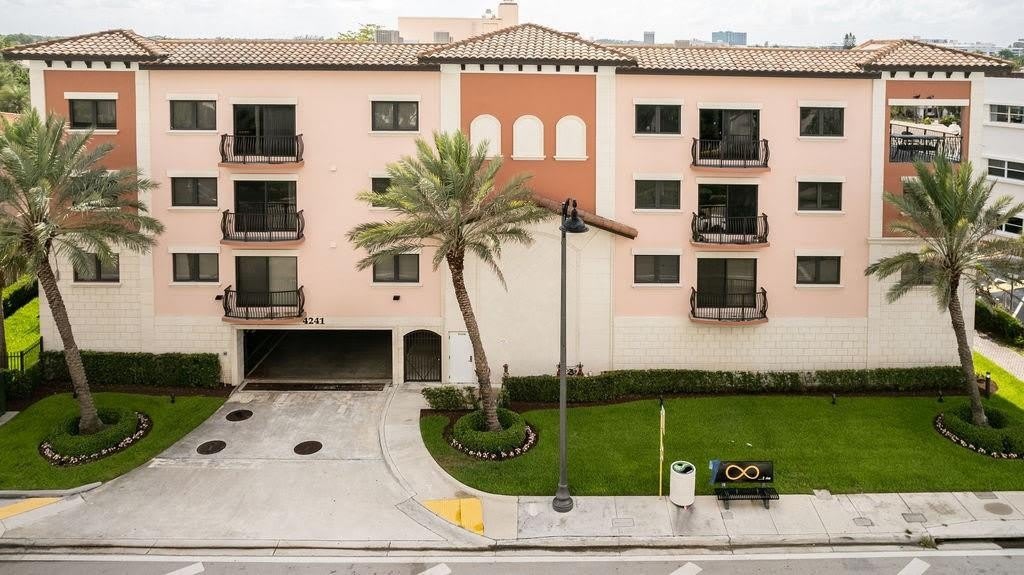 4241 N Ocean Boulevard N – photo 1
