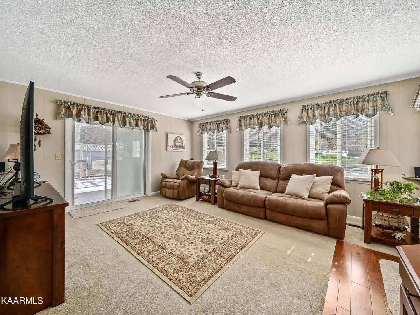 Unfurnished 2 Bedroom 2 Bath Home In Beautiful Fairfield Glade Community One Year Lease Available – photo 4