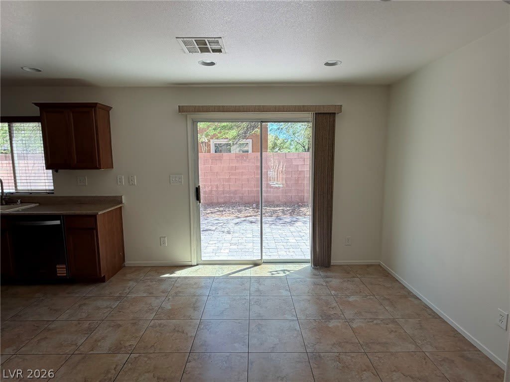 7969 VALLADOLID Avenue – photo 3