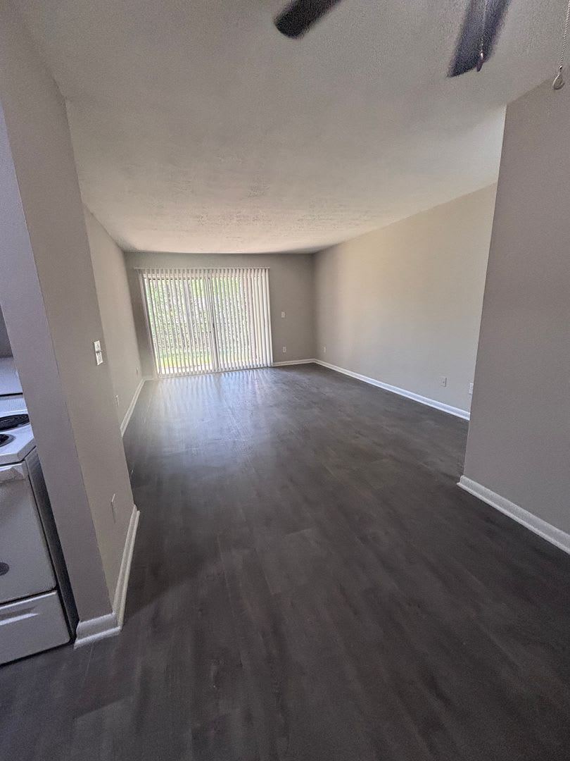 Great Location! **** Move in Special*** – photo 4