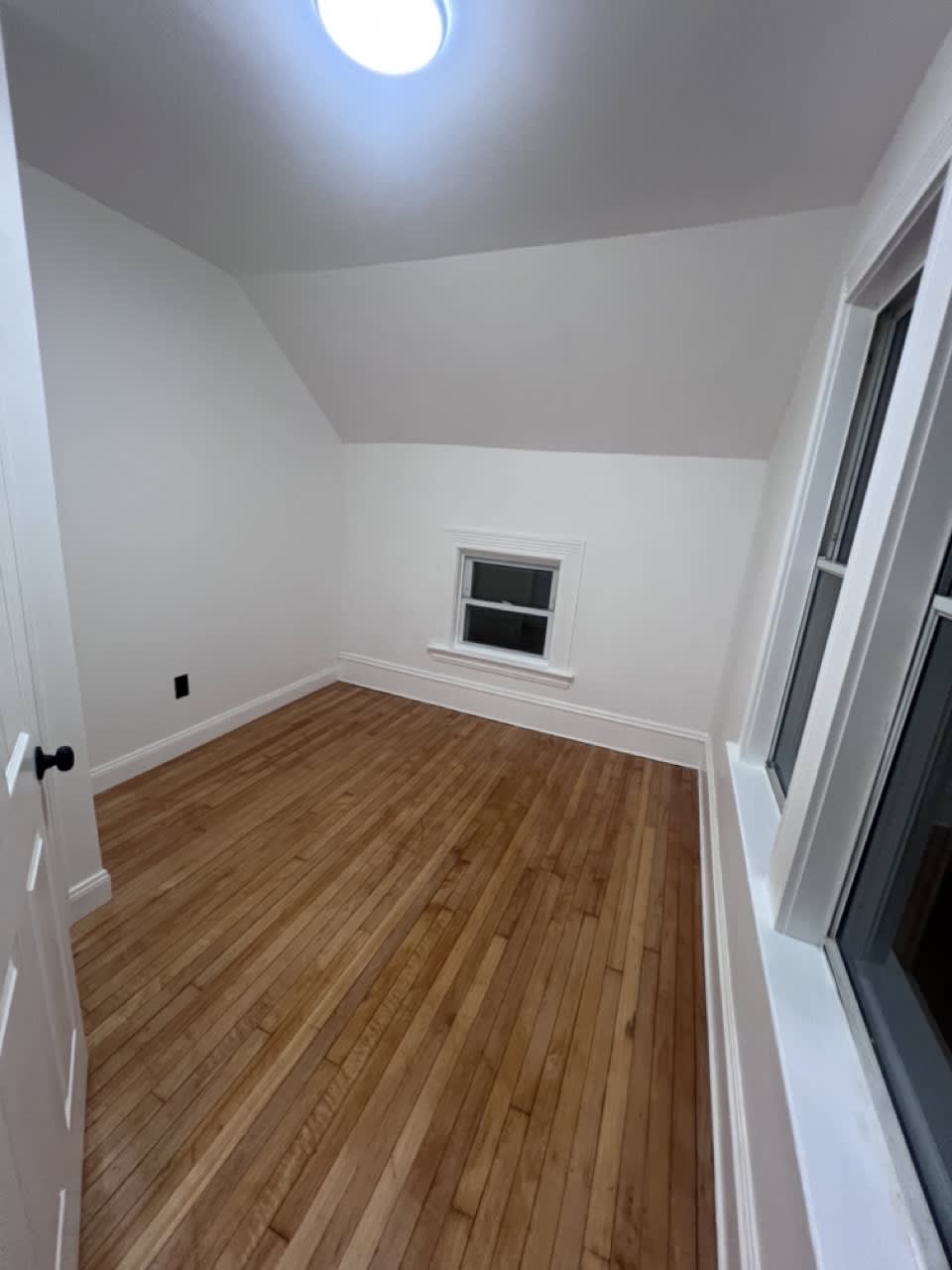 868 President Avenue – photo 1