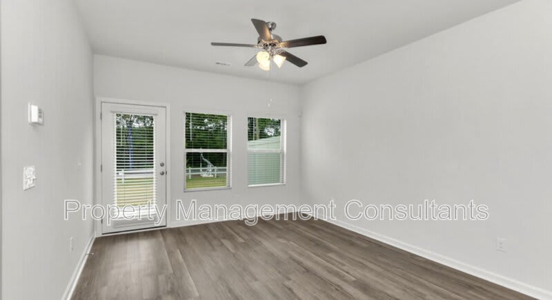 217 Bay Pine Dr – photo 4