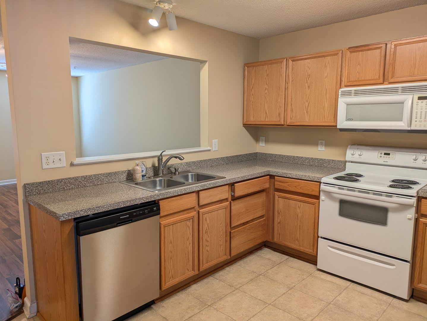 Great Mooresville Location – photo 5