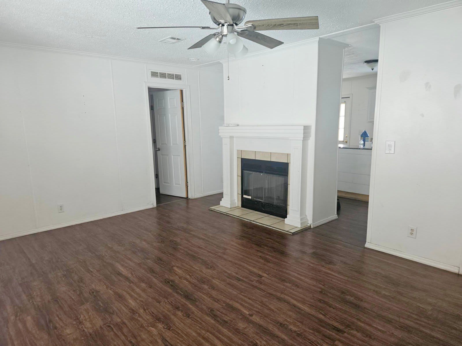 5917 14th St. W – photo 3