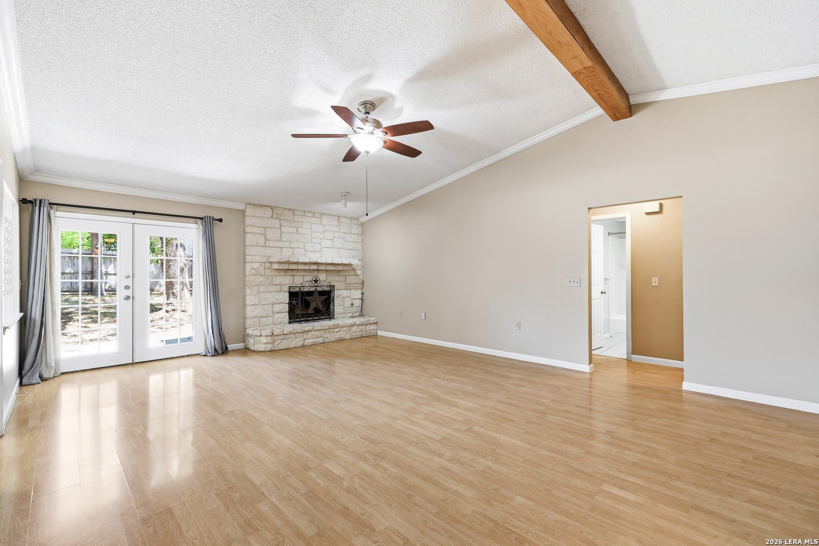 8411 Aristotle – photo 5