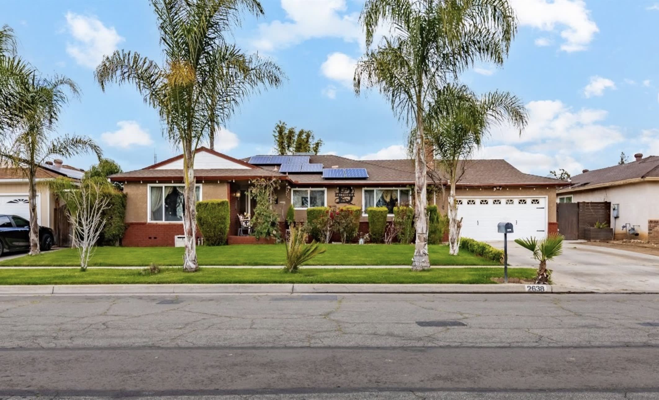 2638 W Rialto Ave – photo 1
