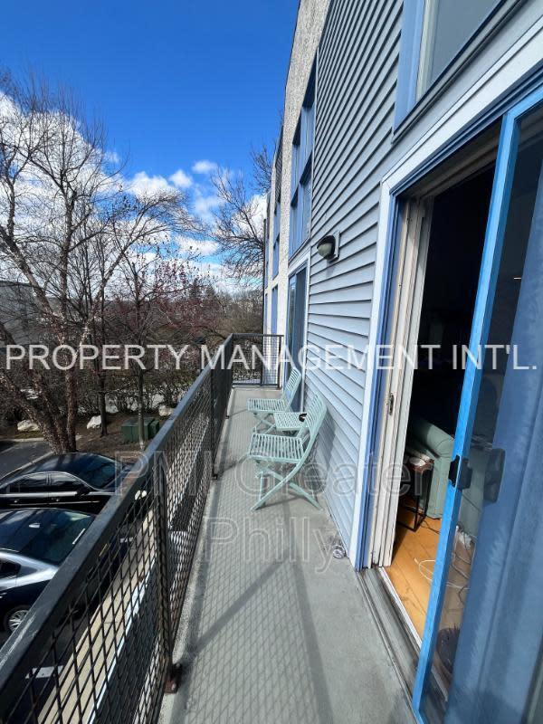 182 Gay St – photo 3