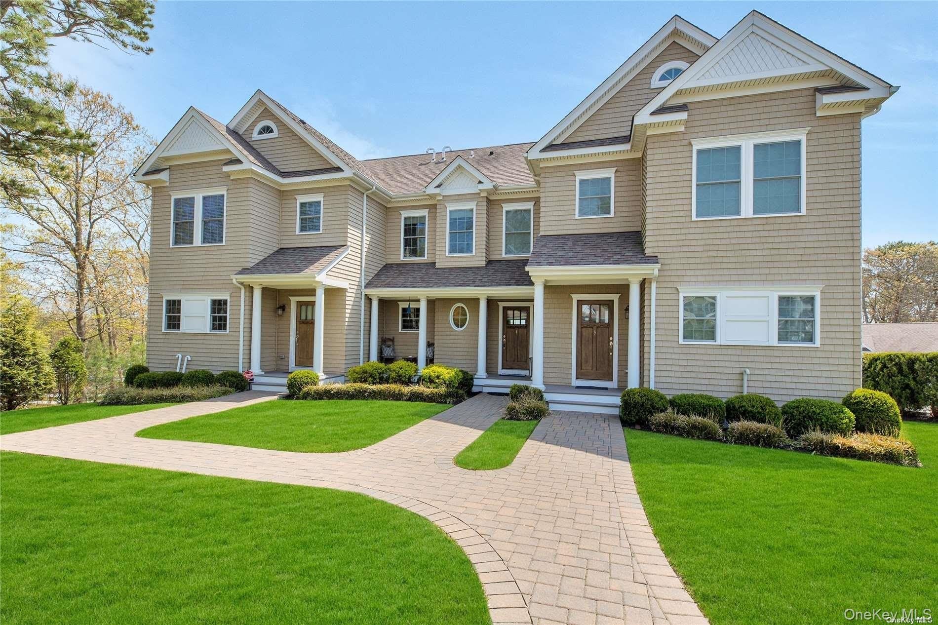 20 Canoe Place Road – photo 1