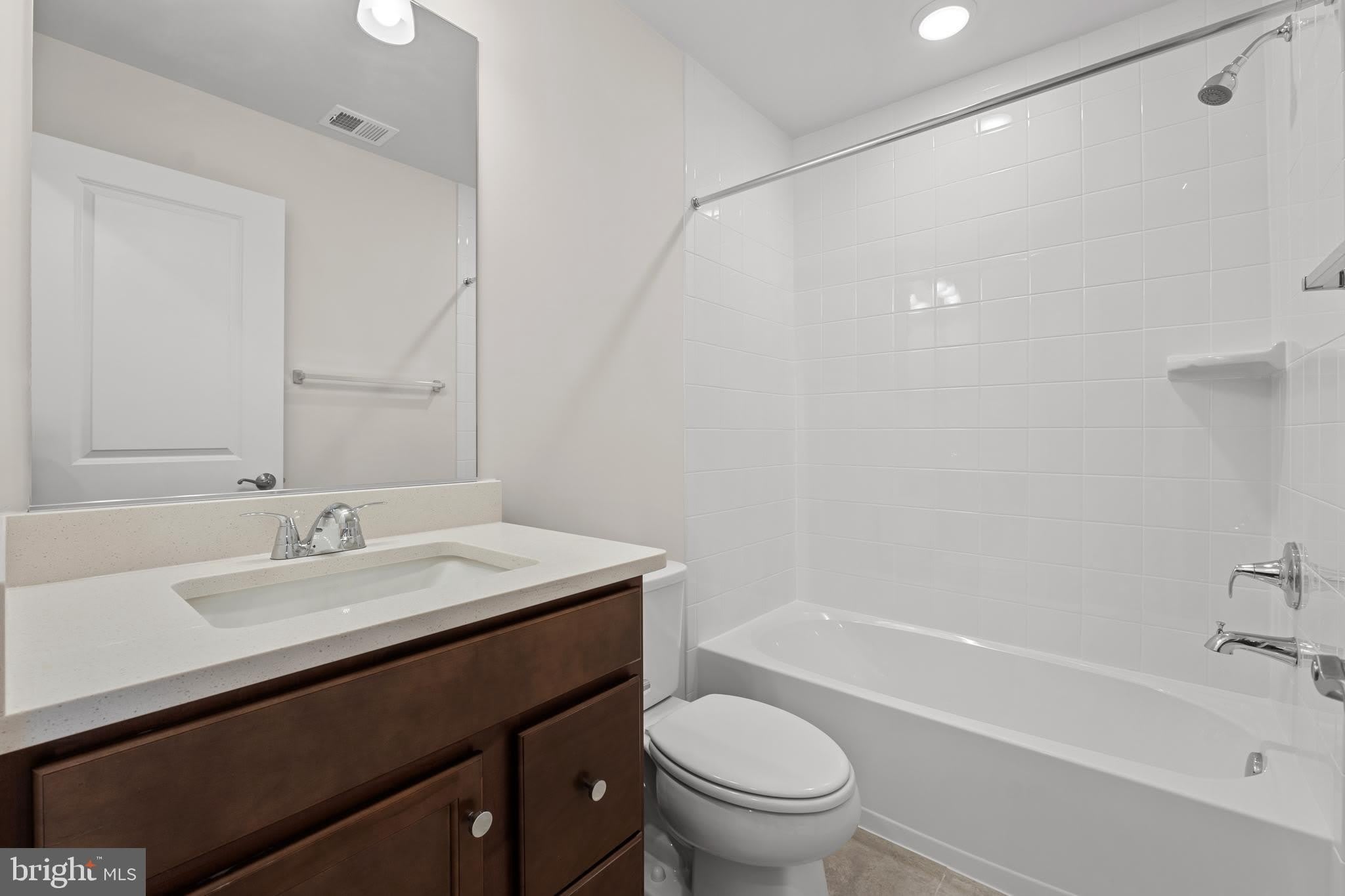6045 SOHO WAY – photo 4