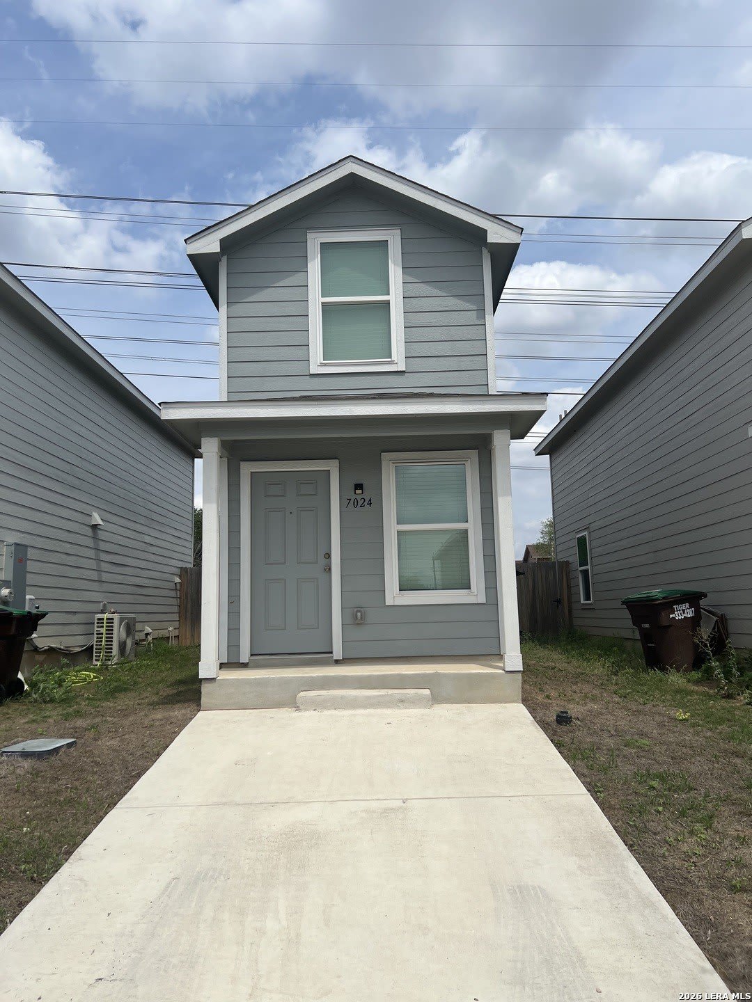 7024 Elm – photo 1