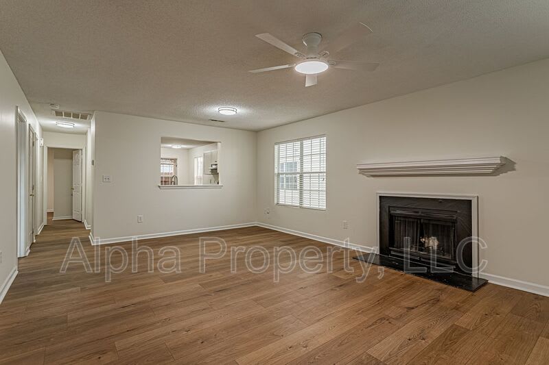 107 Hammett Grove Ln – photo 3
