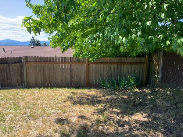 3329 Ward Avenue – photo 3