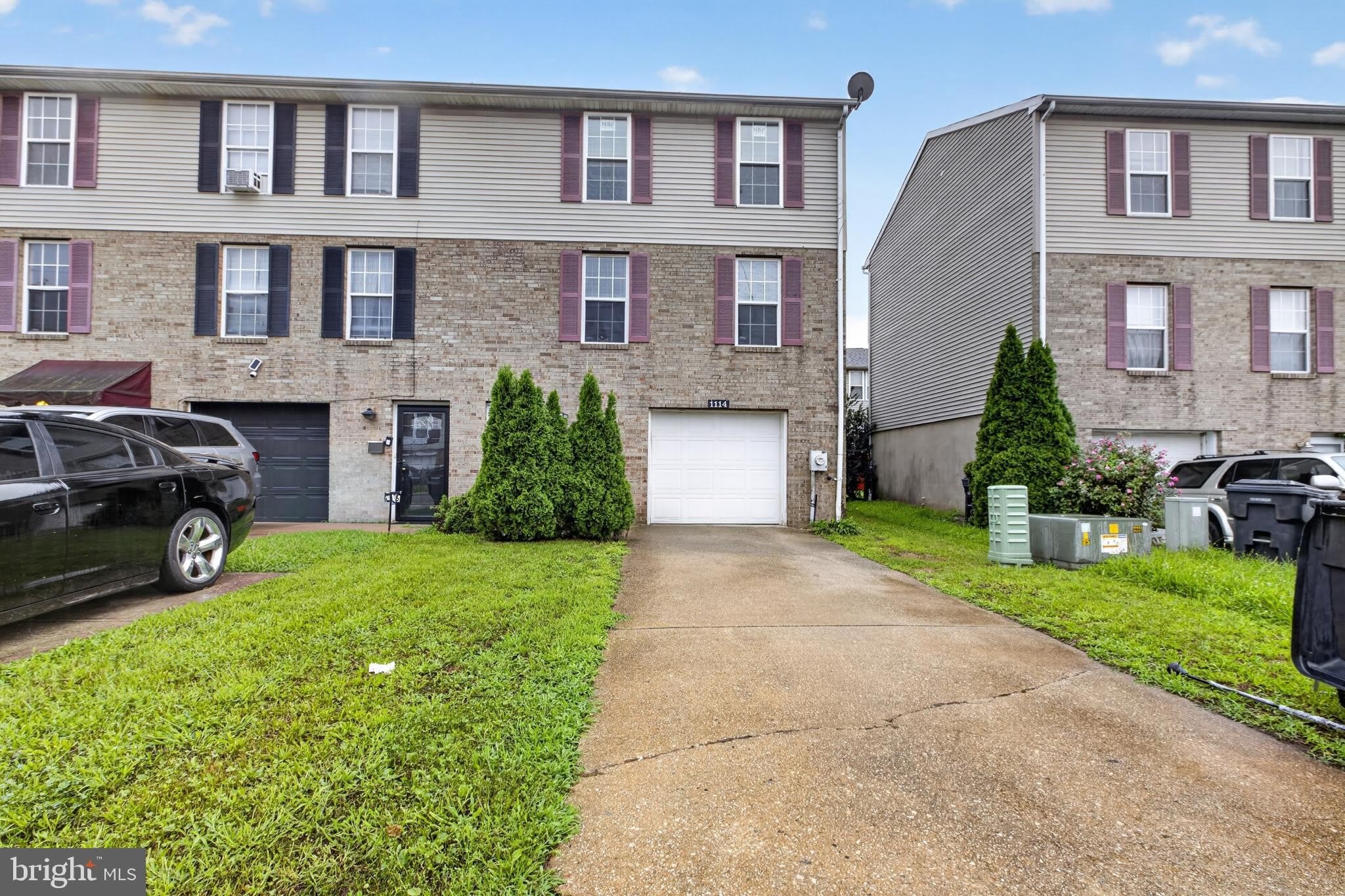 1114 E 14TH Street – photo 1