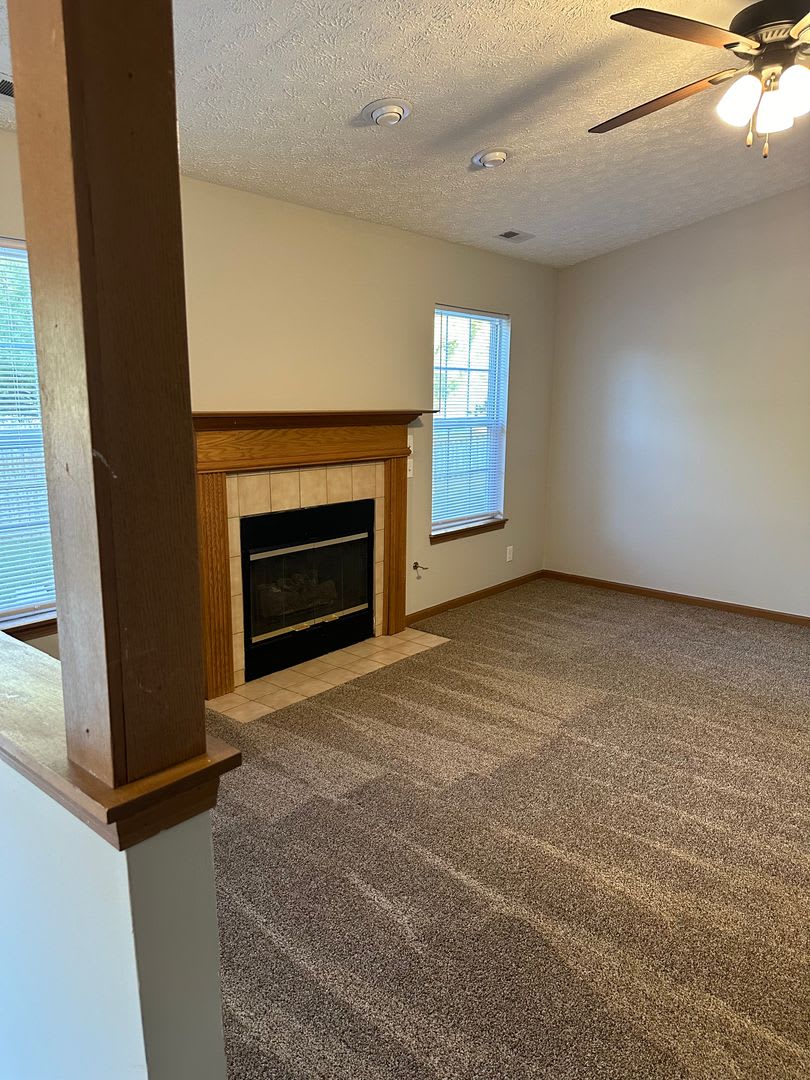 3-Bedroom, 2-Bathroom Home with Fenced-in Backyard! – photo 5