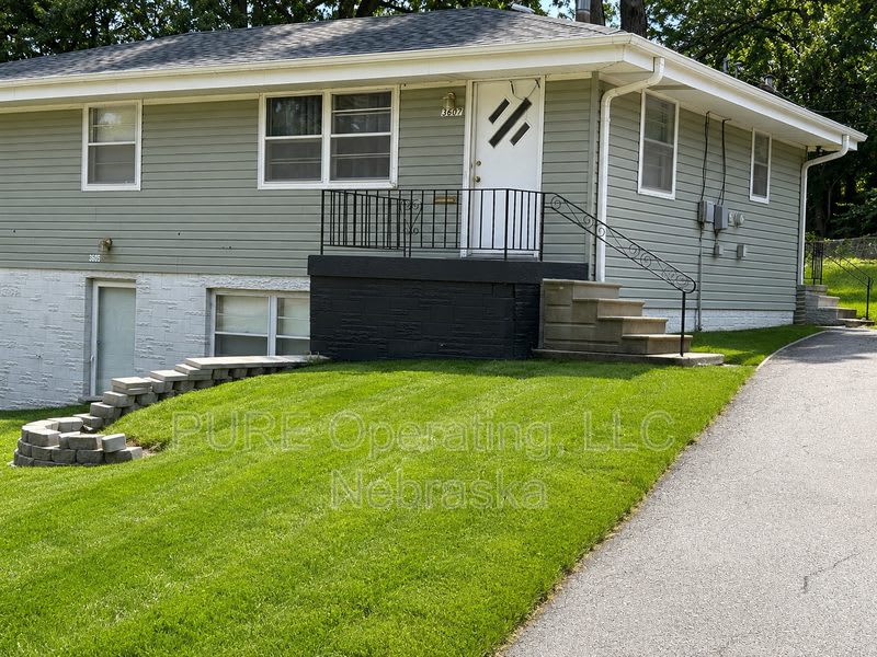 3607 Ernst St – photo 3