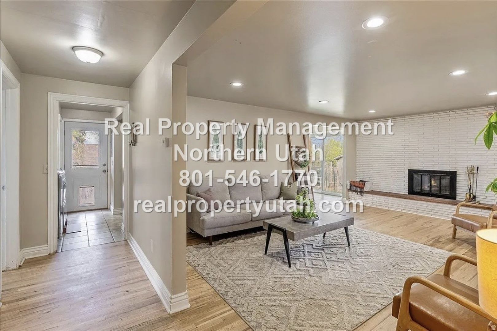 Stunning modern 6-Bedroom 3-Bath Home in Roy. – photo 2