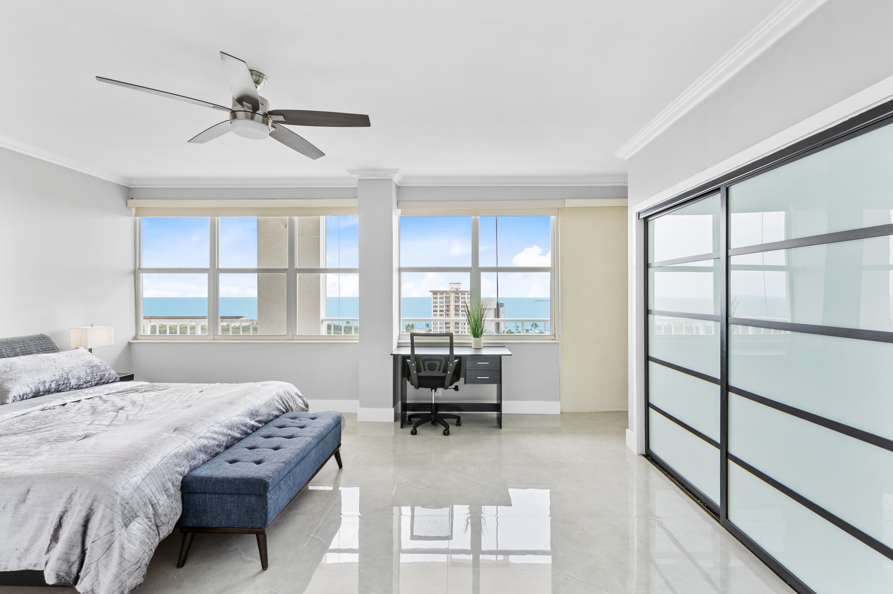 2800 E Sunrise Boulevard – photo 2