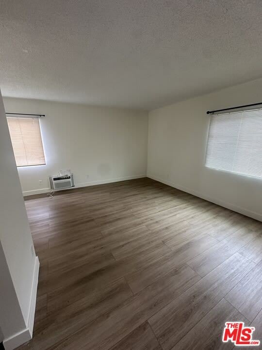 6150 Radford Ave – photo 3