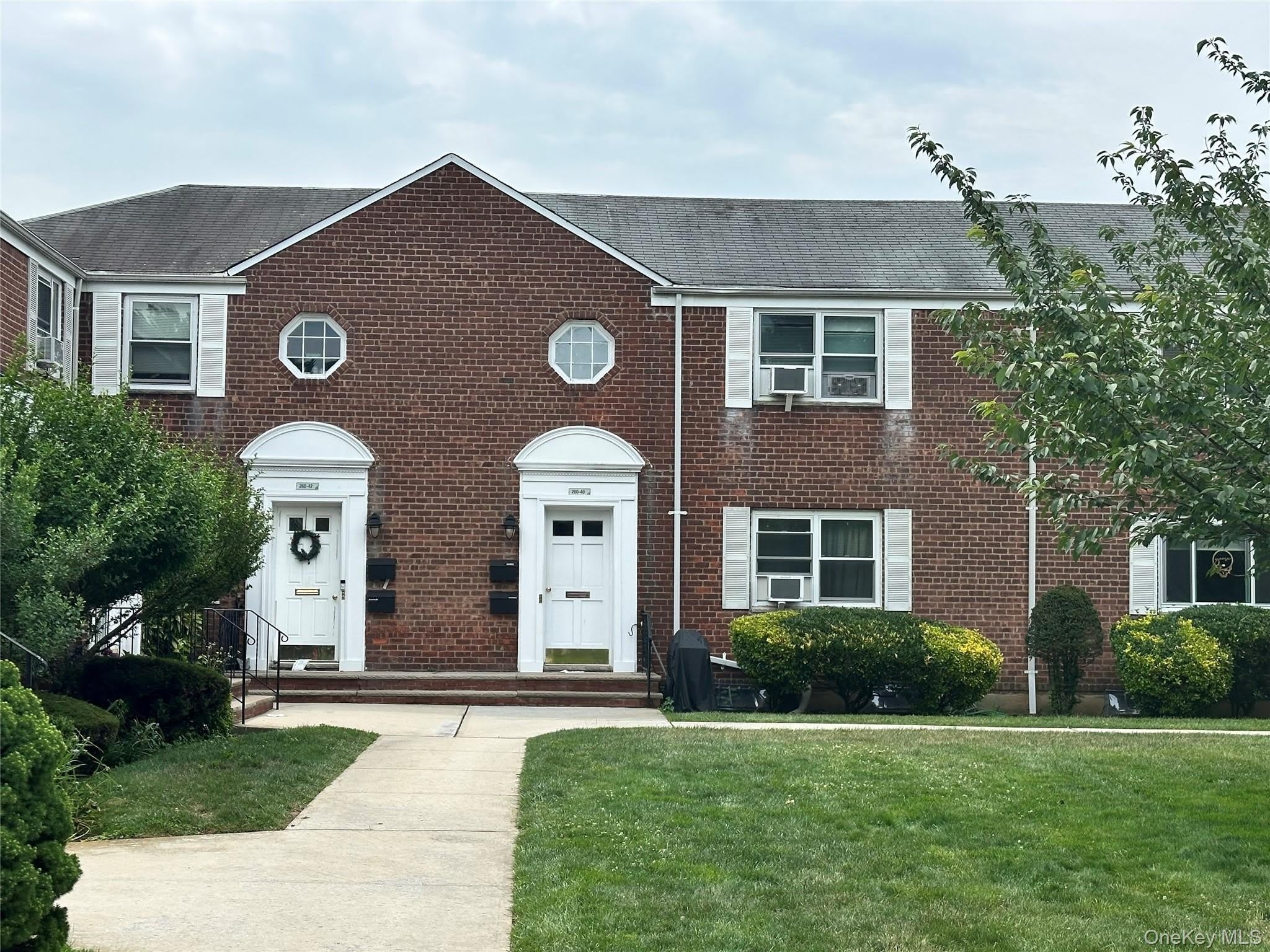 260-40 Langston Avenue – photo 1