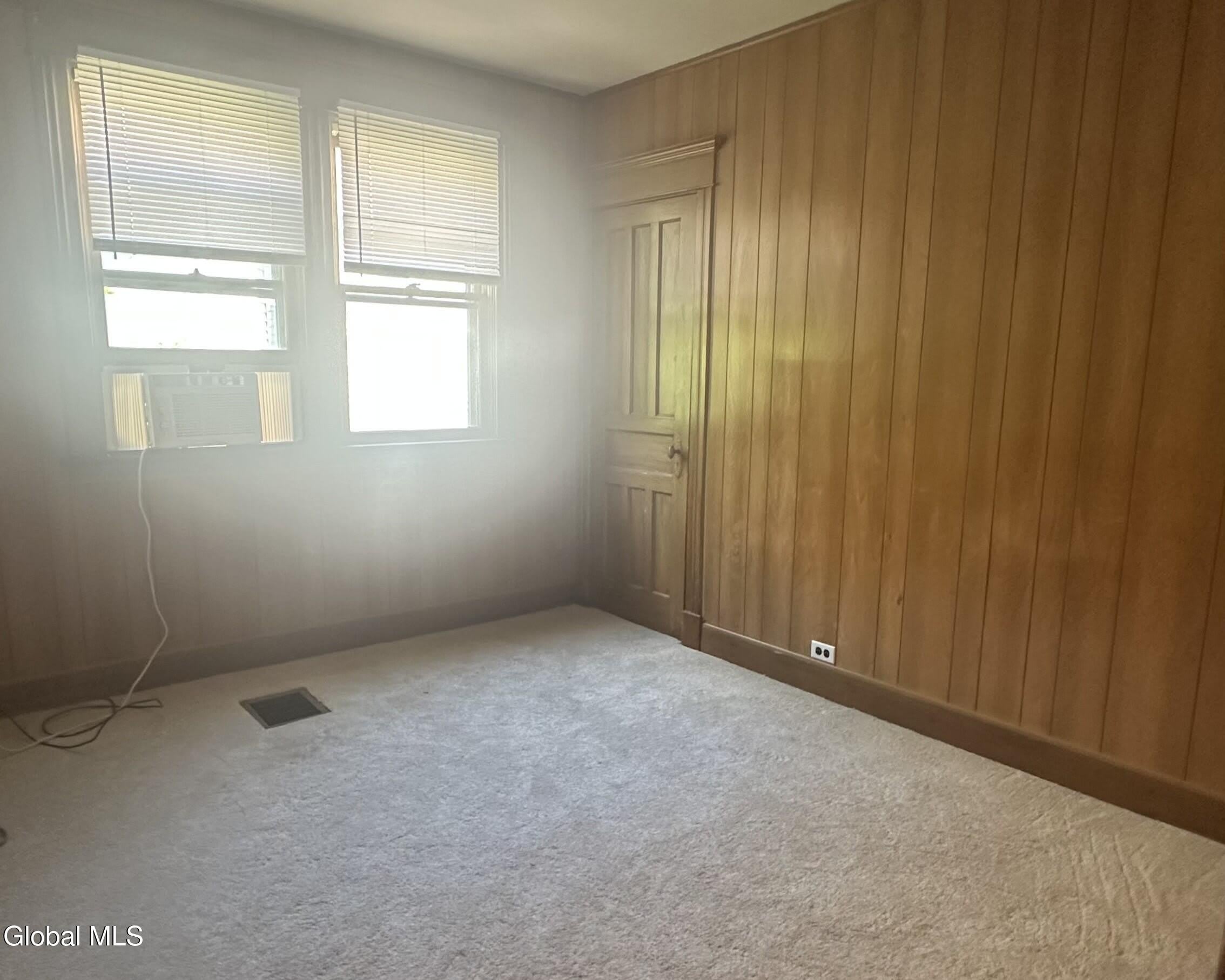 1617 Campbell Avenue – photo 5