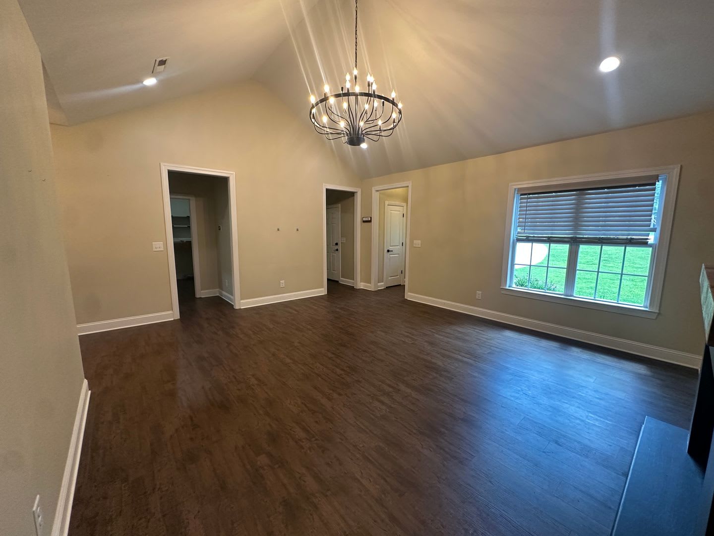 Spacious 4 Bedroom, 3 Bathroom Custom-Built Home for Rent! – photo 4